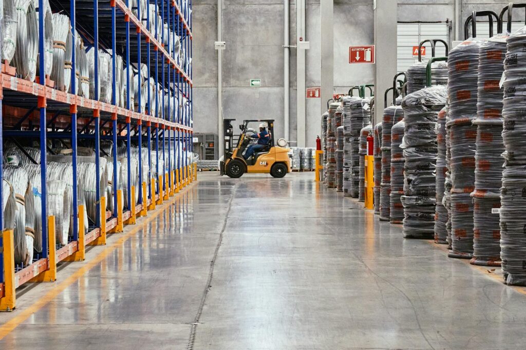how logistics companies make money — TalentFly Institute Kochi