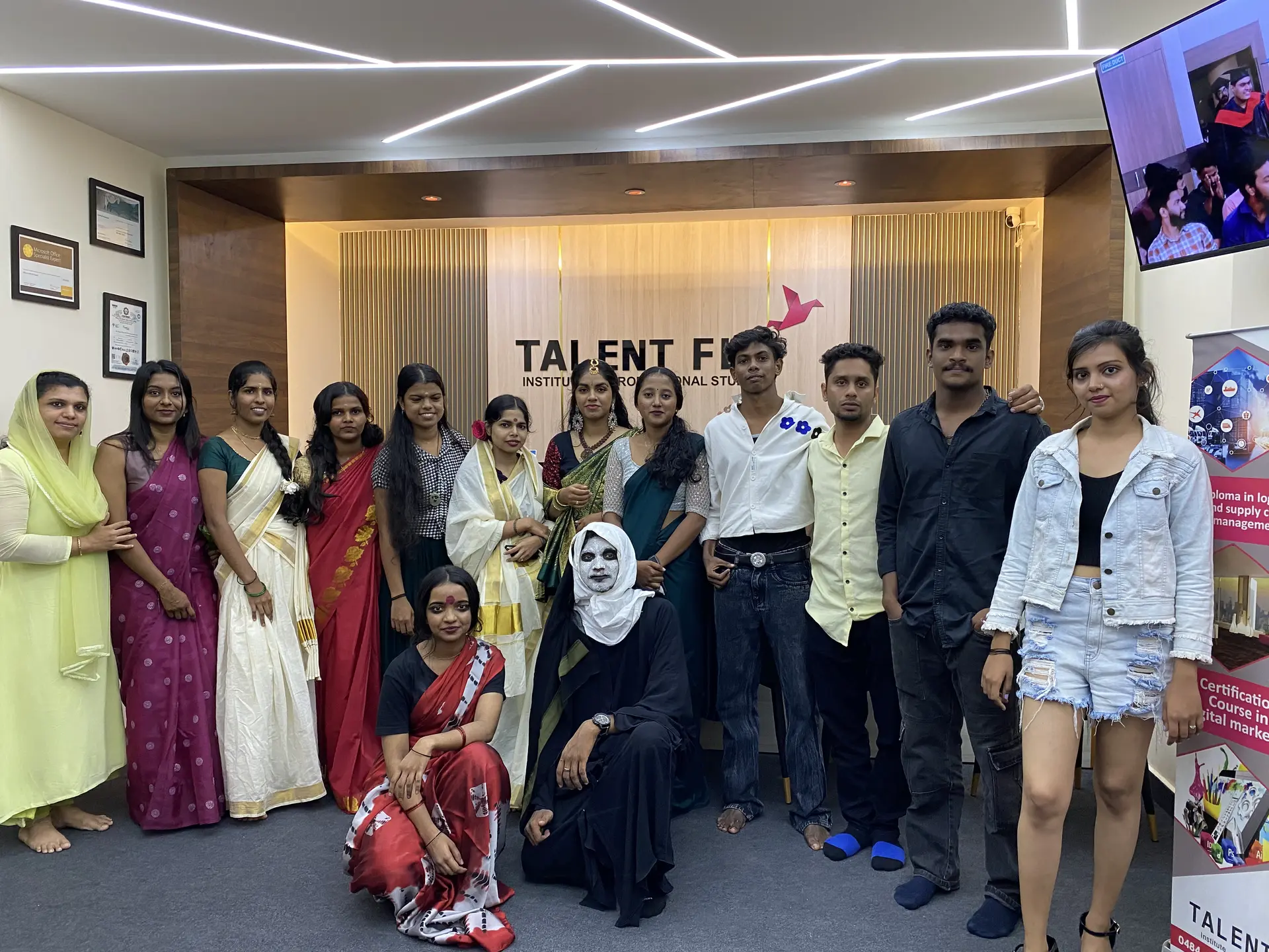 Students Life — Campus Life Photo 9
